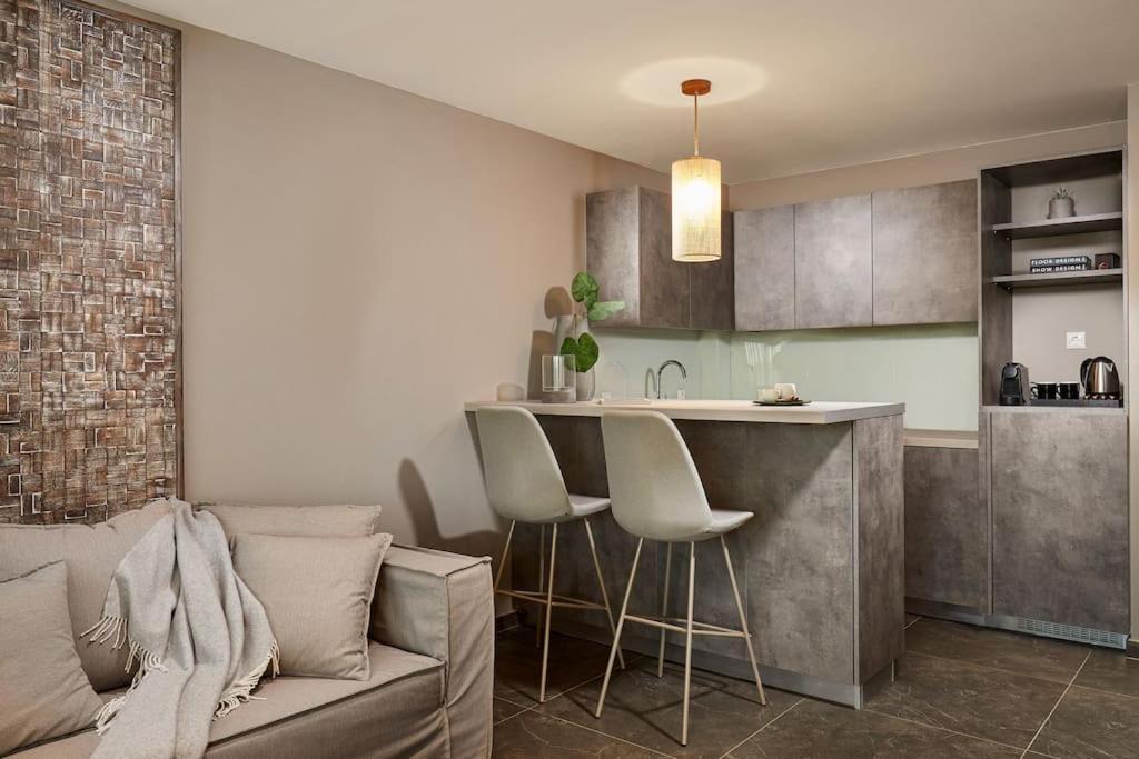 Cw Athens Riviera Suite المظهر الخارجي الصورة
